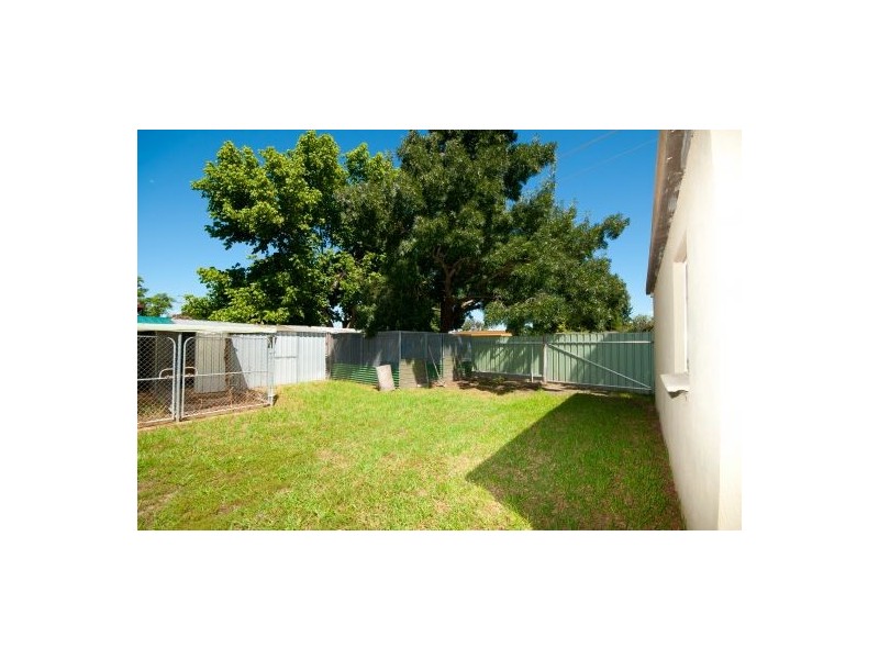 318 Sutherland St, Lavington NSW 2641