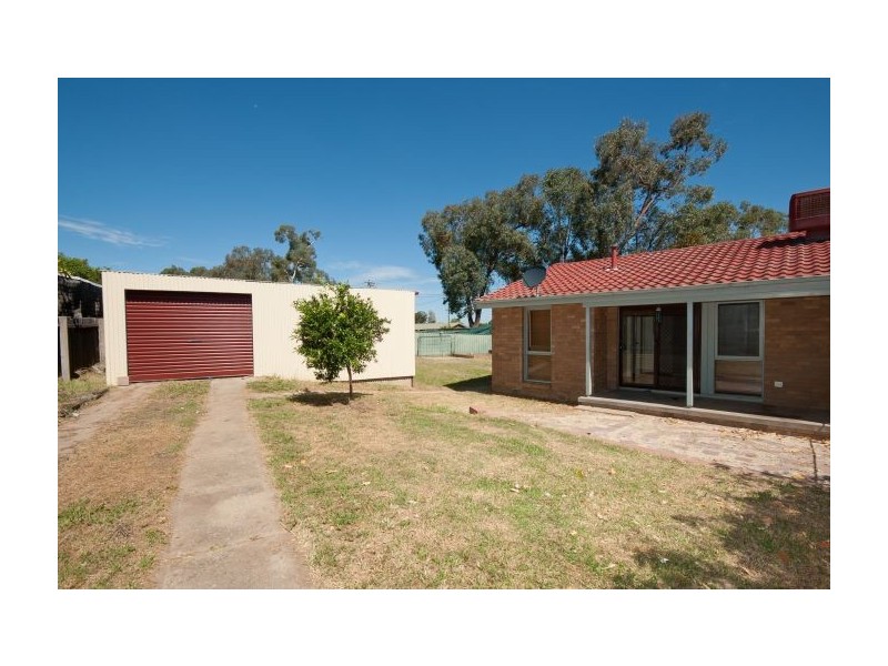 2 Algona Rd, Lavington NSW 2641