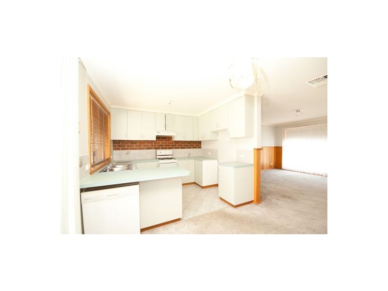 1/1 Saville Ave, Lavington NSW 2641