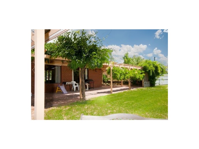 120 Dight Street, Jindera NSW 2642