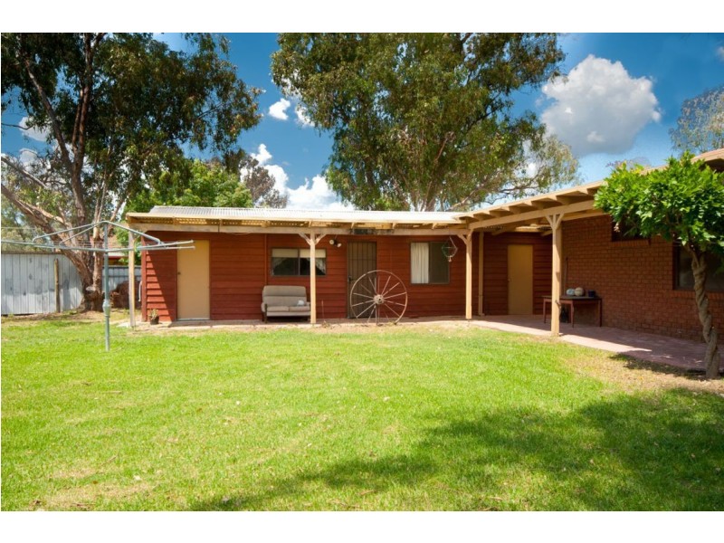 120 Dight Street, Jindera NSW 2642