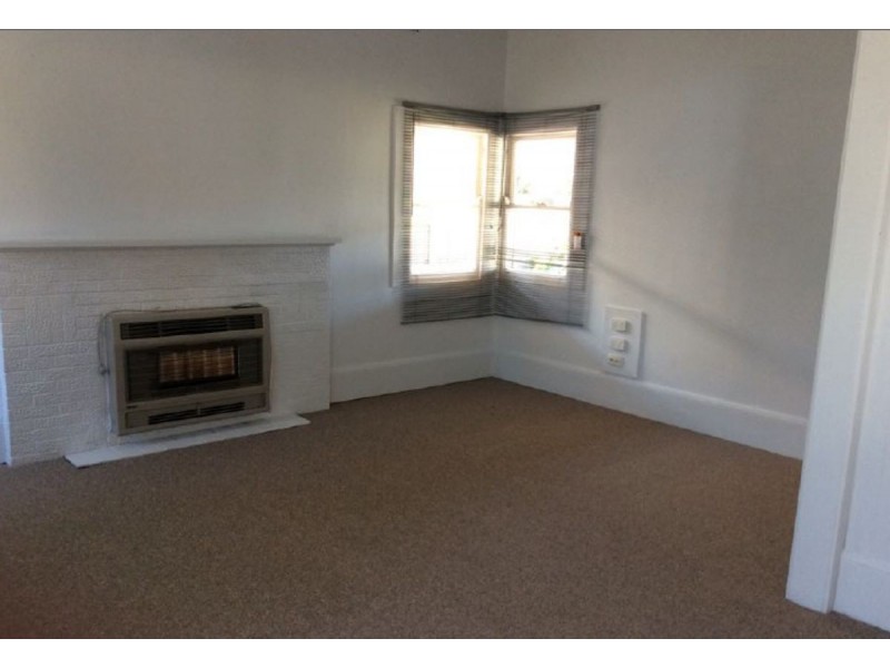 430 Tarakan Avenue, Lavington NSW 2641