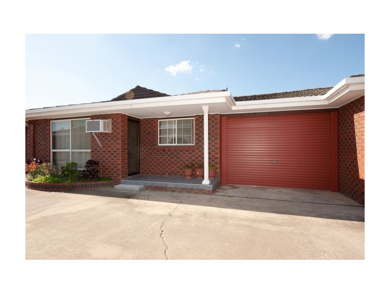 2-410 Kotthoff St, Lavington NSW 2641