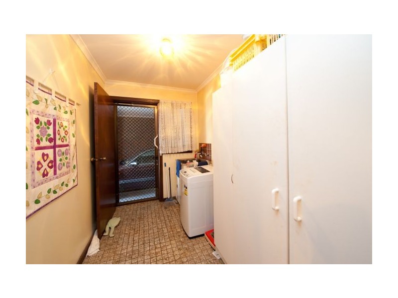 2-410 Kotthoff St, Lavington NSW 2641