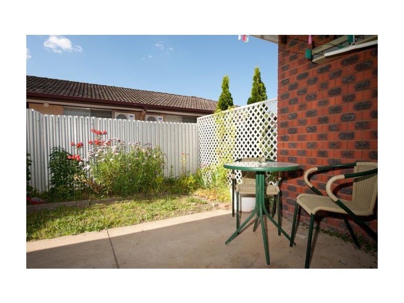 2-410 Kotthoff St, Lavington NSW 2641