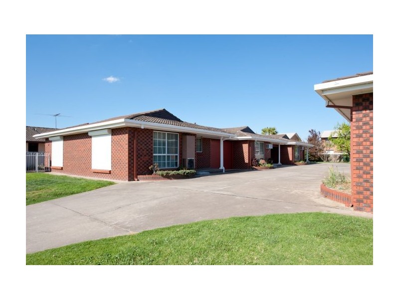 2-410 Kotthoff St, Lavington NSW 2641