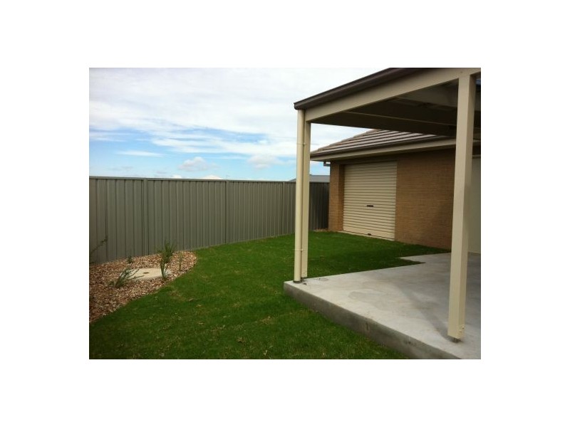 7 Bullfrog Crt, Thurgoona NSW 2640