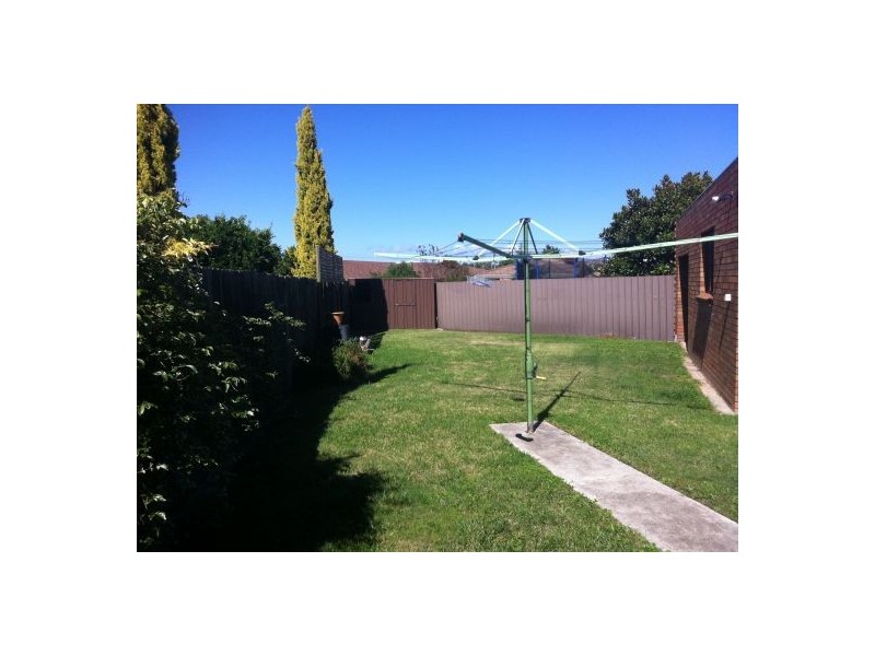 492 Laramee Drive, Lavington NSW 2641