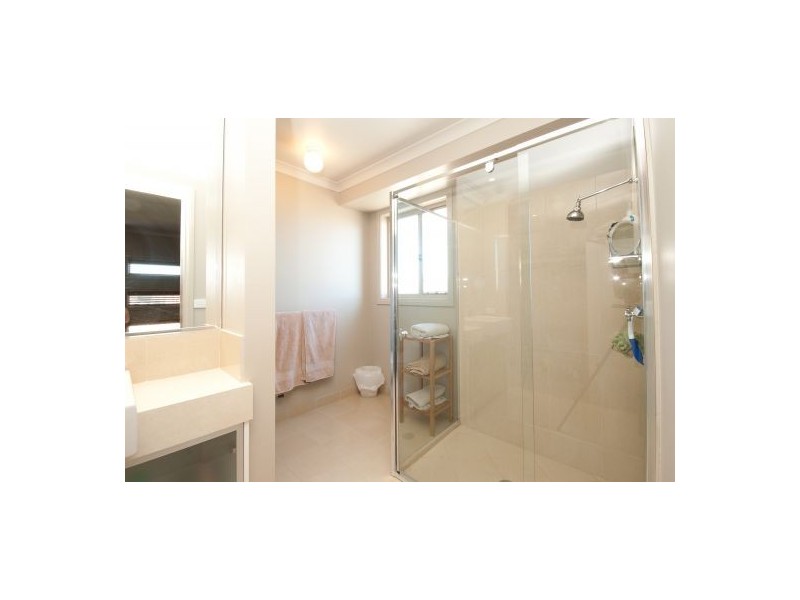 55 Honeyeater Circ, Thurgoona NSW 2640