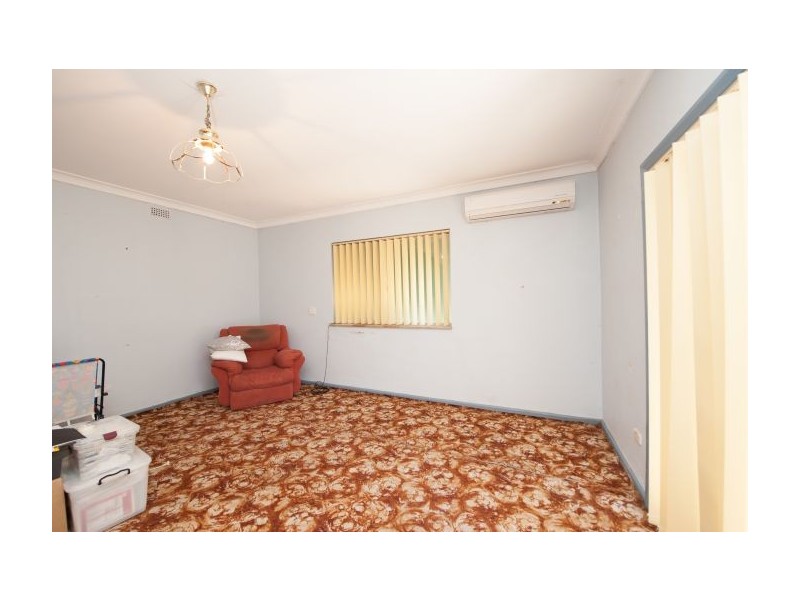 525 Marshall St, Lavington NSW 2641