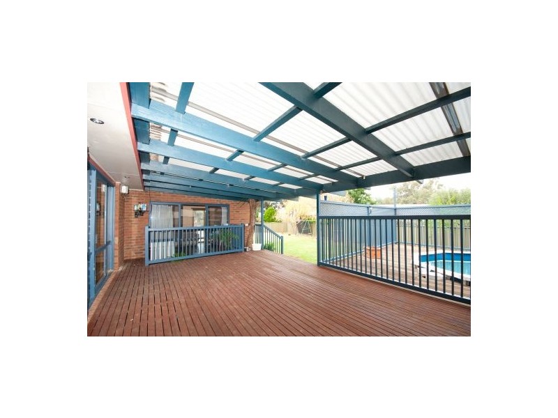 6 Grange  Court, Thurgoona NSW 2640