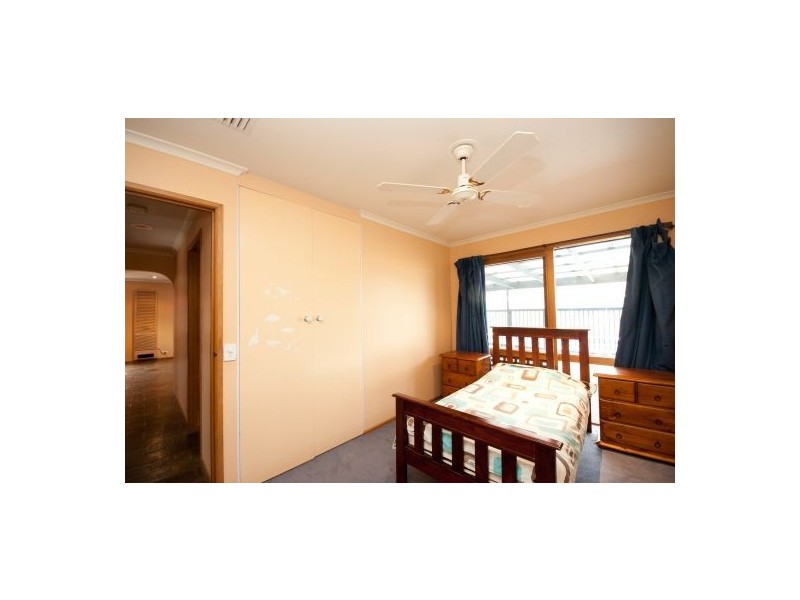 6 Grange  Court, Thurgoona NSW 2640