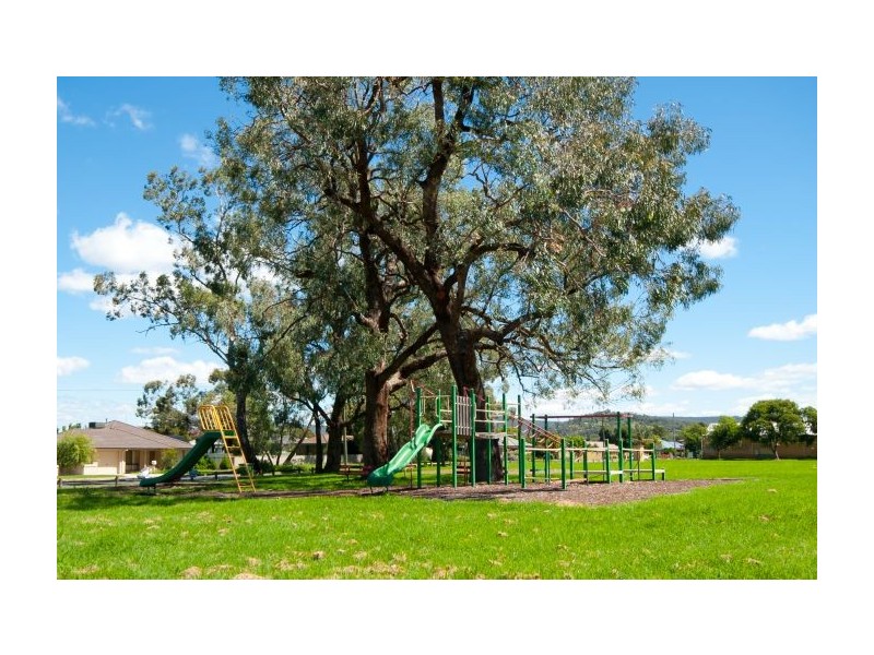 Unit2/538 Kotthoff St, Lavington NSW 2641