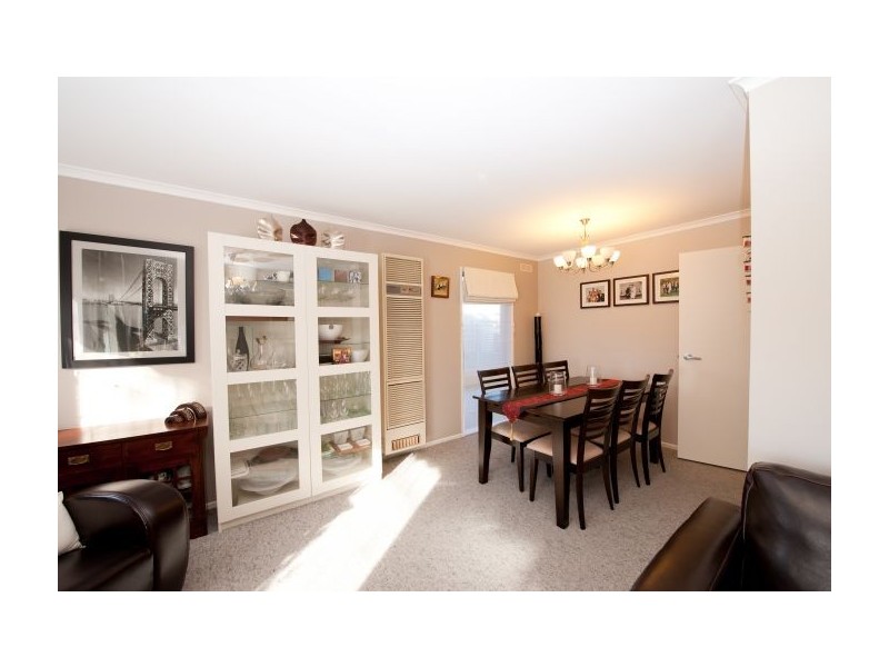 9 Stockton Crt, Thurgoona NSW 2640