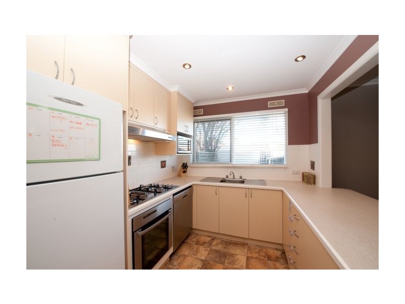 9 Stockton Crt, Thurgoona NSW 2640