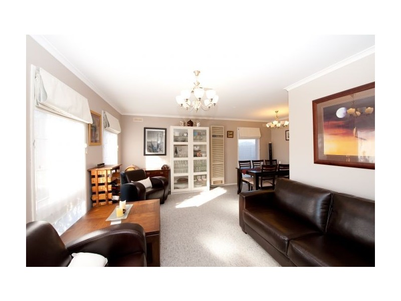 9 Stockton Crt, Thurgoona NSW 2640