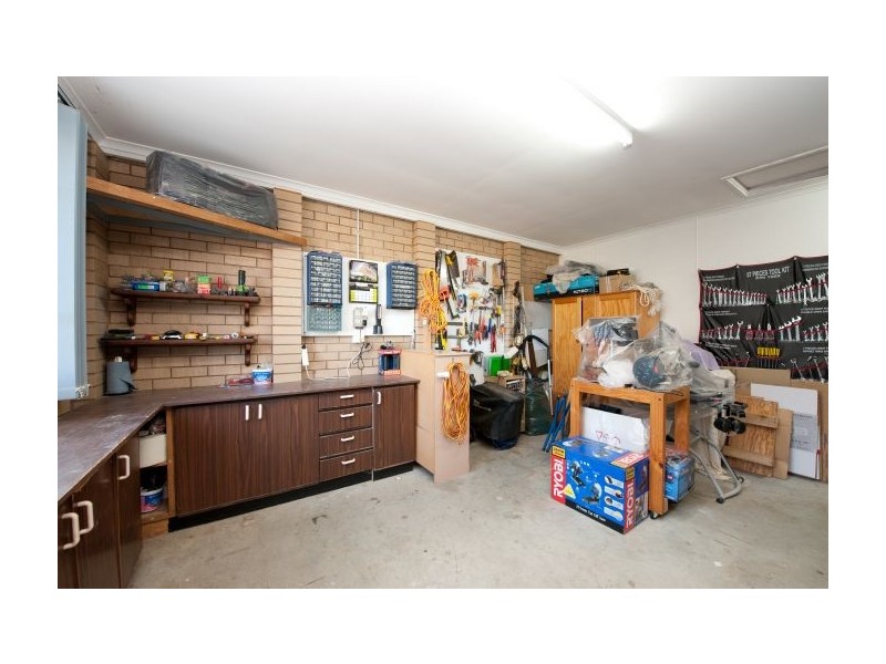 9 Stockton Crt, Thurgoona NSW 2640