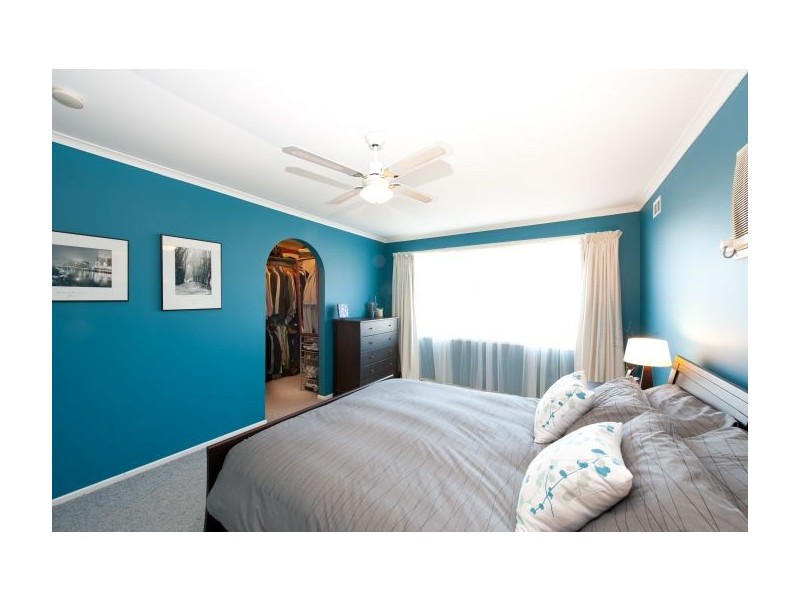 9 Stockton Crt, Thurgoona NSW 2640