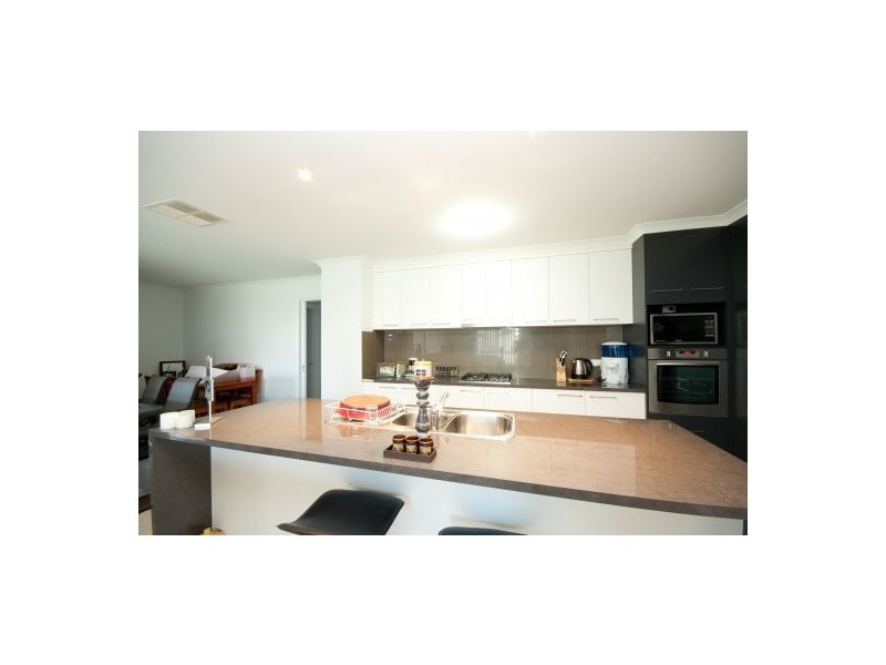 1/1 Owl Crt, Thurgoona NSW 2640