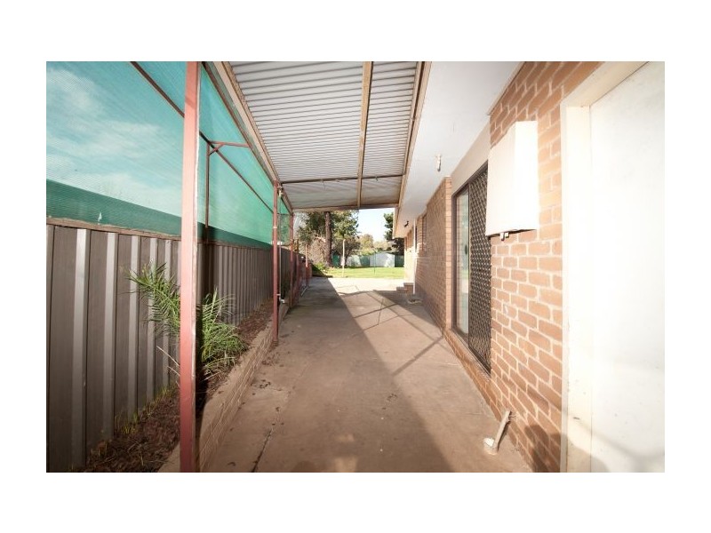 636 Storey St, Lavington NSW 2641