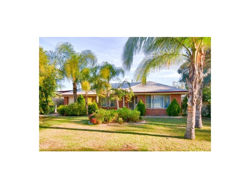 3 Alkira Crt, Springdale Heights NSW 2641
