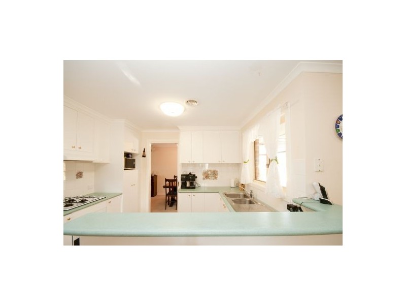 3 Alkira Crt, Springdale Heights NSW 2641