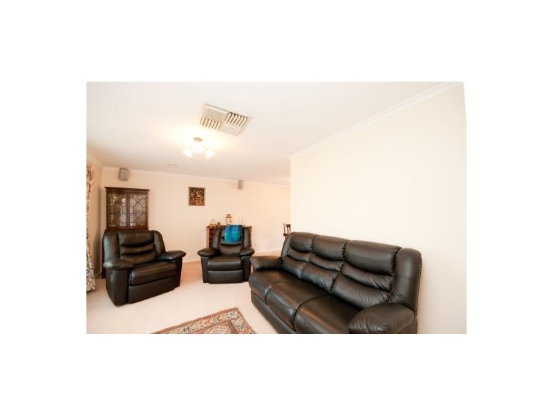 3 Alkira Crt, Springdale Heights NSW 2641