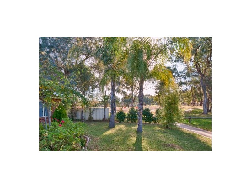 3 Alkira Crt, Springdale Heights NSW 2641