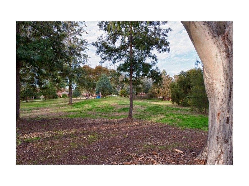 13 Tabletop Court, Thurgoona NSW 2640