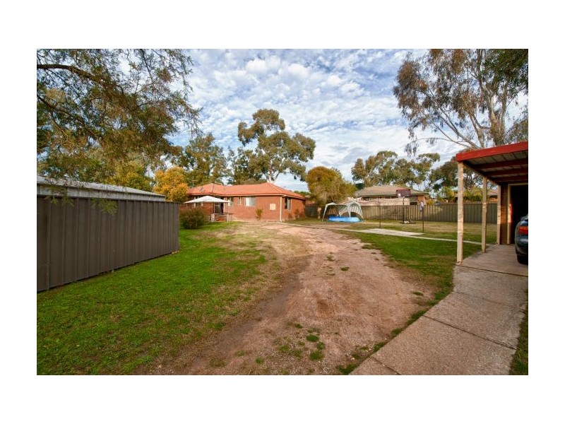 13 Tabletop Court, Thurgoona NSW 2640