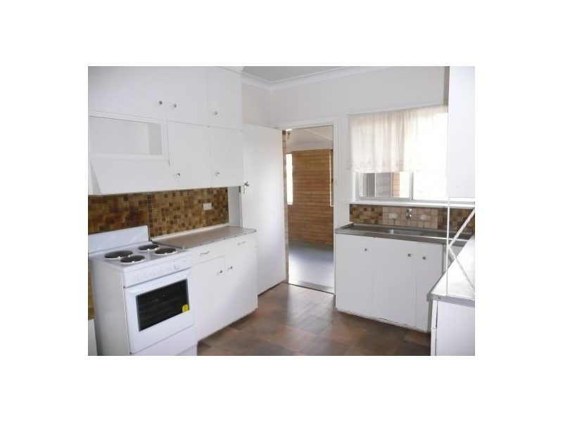 569  Heathwood Av, Lavington NSW 2641