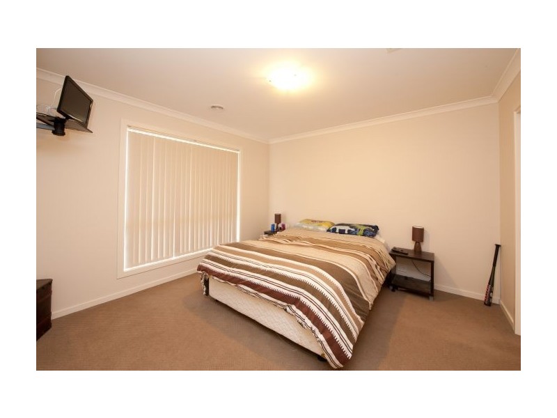 86 Royce Crescent, Lavington NSW 2641