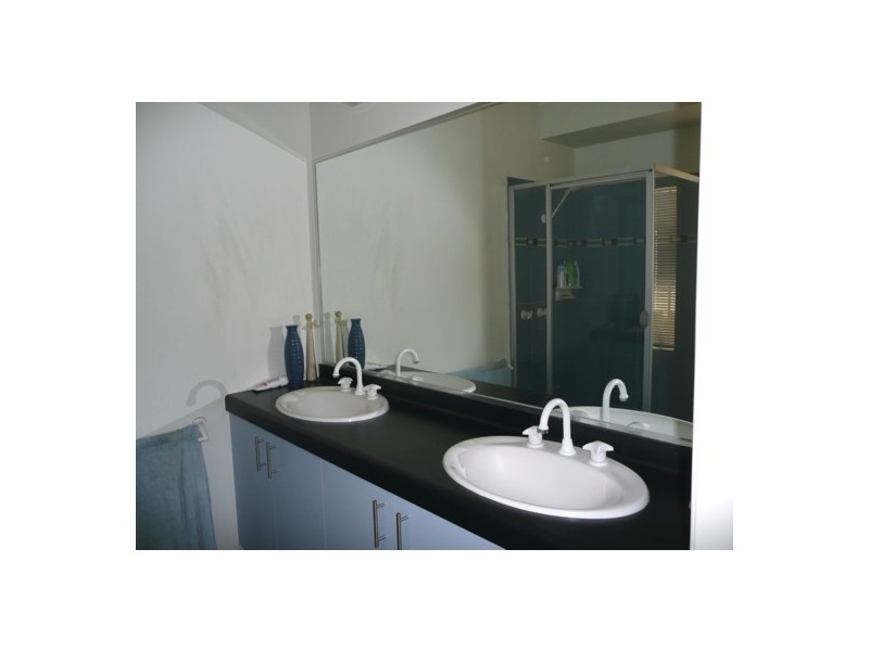 128 Dryandra Way, Thurgoona NSW 2640