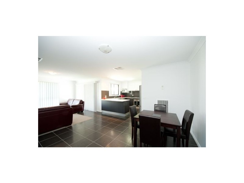 2/1 Owl Court, Thurgoona NSW 2640