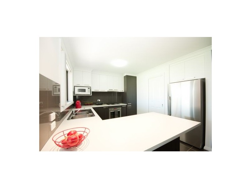 2/1 Owl Court, Thurgoona NSW 2640