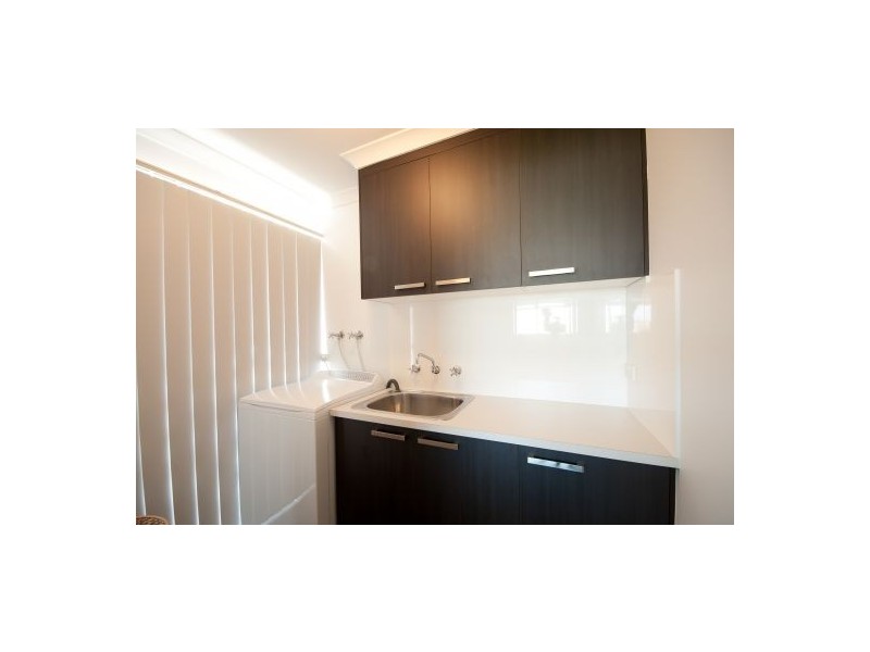 2/1 Owl Court, Thurgoona NSW 2640