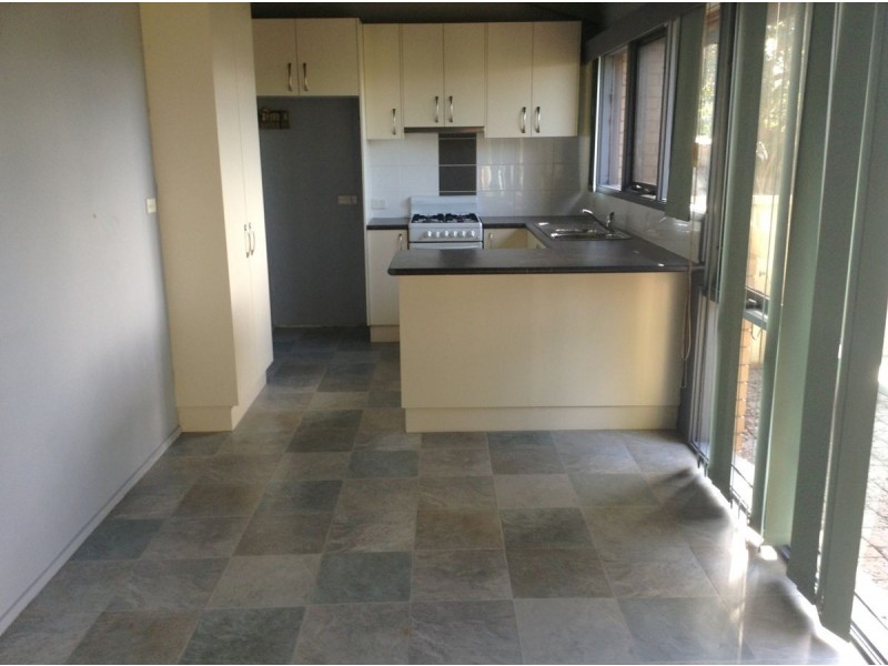 37/588 Oliver Street, Lavington NSW 2641