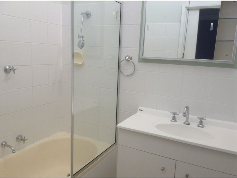 37/588 Oliver Street, Lavington NSW 2641