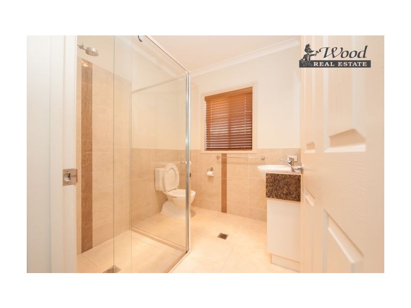 28 St Levans Circuit, Lavington NSW 2641