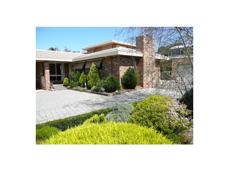 417 Poplar Drive, Lavington NSW 2641