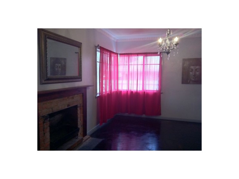 393 Prune St, Lavington NSW 2641