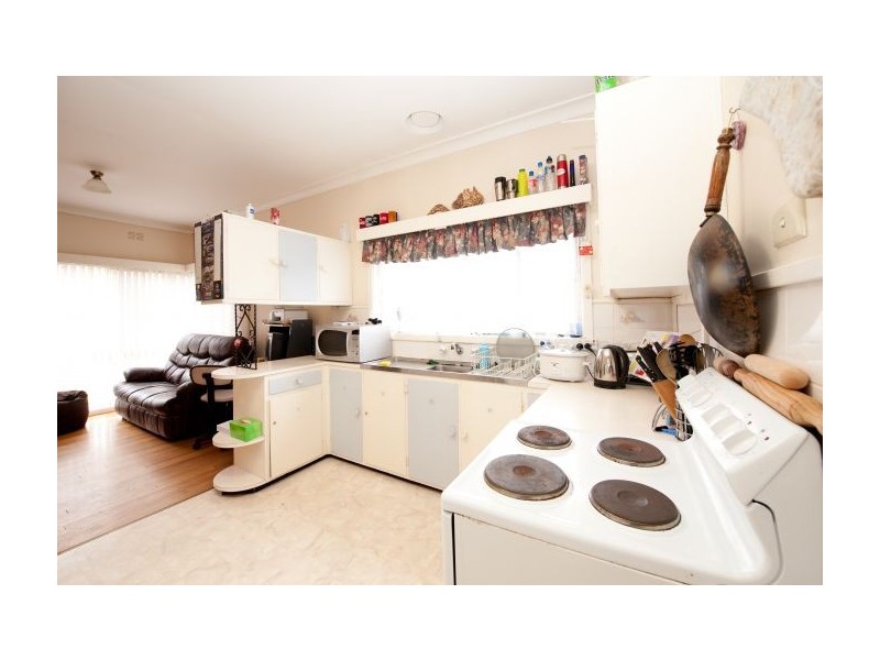 998 Calimo St, North Albury NSW 2640