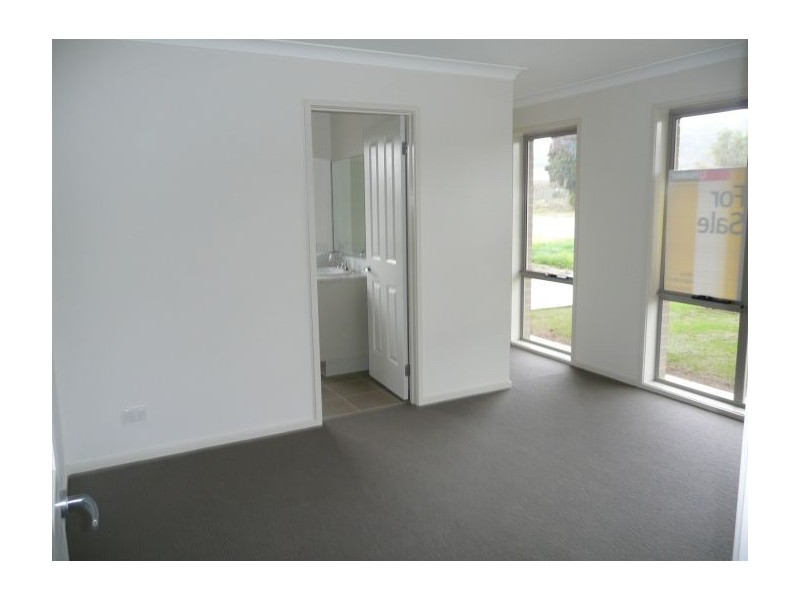 1/774 Centaur Rd, Lavington NSW 2641