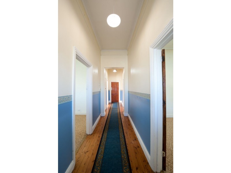 564 Union Rd, Lavington NSW 2641