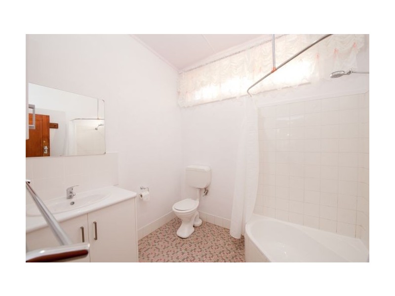 564 Union Rd, Lavington NSW 2641