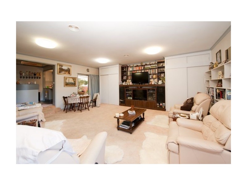 457 Bell St, Lavington NSW 2641