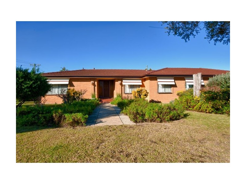 457 Bell St, Lavington NSW 2641