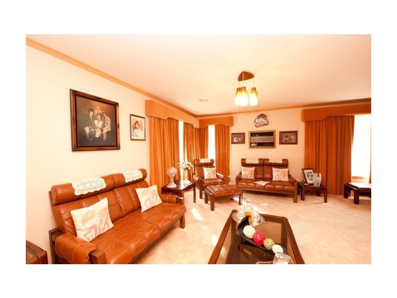 457 Bell St, Lavington NSW 2641