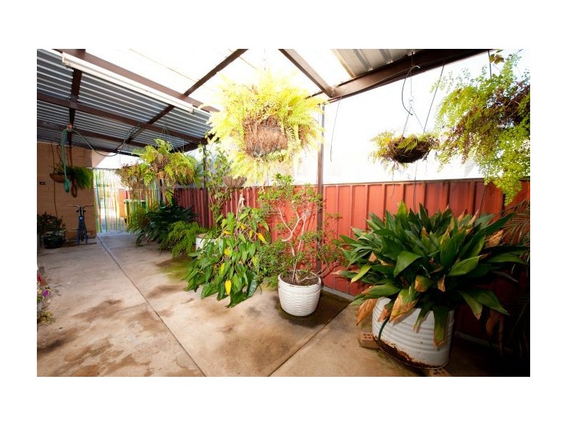 457 Bell St, Lavington NSW 2641