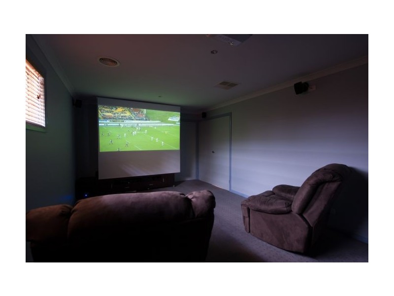 557 Nagle Rd, Lavington NSW 2641